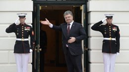 Президент Украины Петр Порошенко прибыл на деловой обед в Белый дом